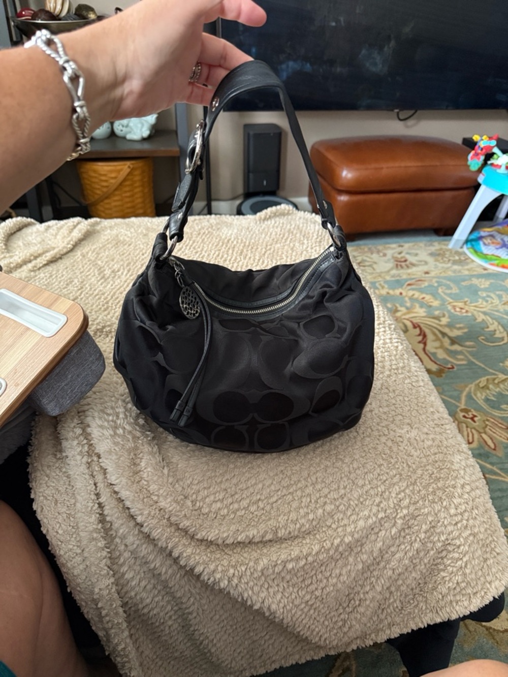 Coach Black Signature Jacquard & Leather Shoulder Hobo - Picture 4 of 10